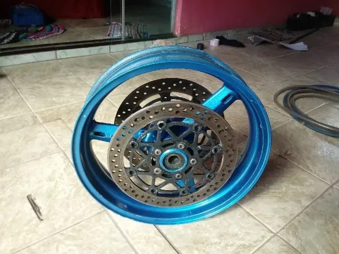 Roda Dianteira Suzuki Gsxr Srad 750 2004 2005