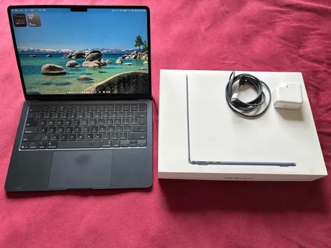 Macbook Air M4 13" 16Gb RAM 256Gb SSD bateria 100%(12 ciclos) na garantia Apple