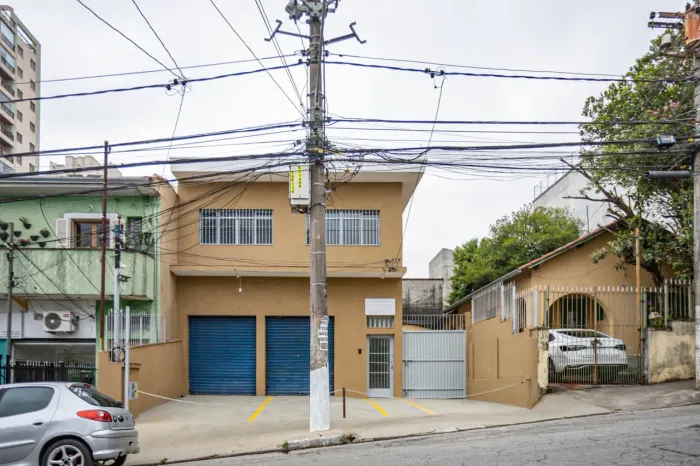 Sala comercial na Rua Ministro Heitor Bastos Tigre, 143 - Sala 01 28 m²