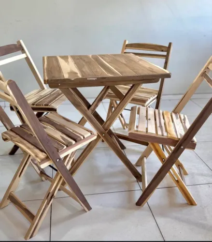 Conjunto Mesa Bistrô em Madeira Natural Sem verniz Dobrável / 4 cadeiras