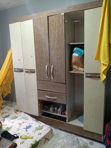 Vendo guarda roupa usado 