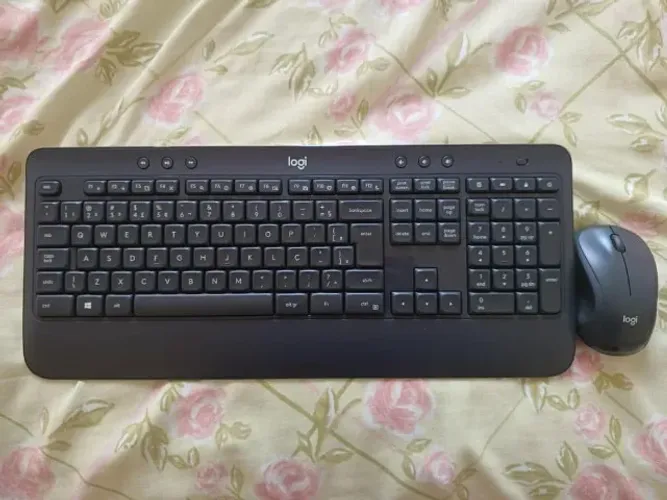 Combo Teclado e Mouse sem fio Logitech MK540
