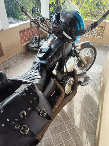 Linda moto shadow