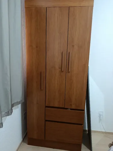 Guarda roupa em ótimo estado