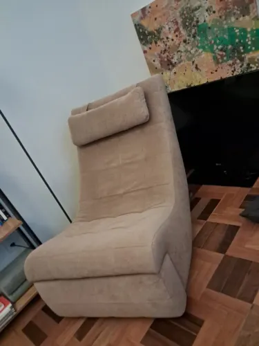 Poltrona retrátil estilo chaise e divã