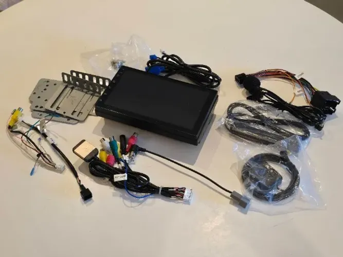 Central Multimidia 7" OCTACORE PRO UNIVERSAL Tela QLED IPS NAVPRO