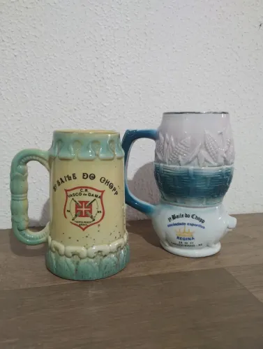 Canecas de schoop antigas