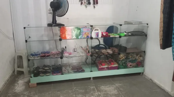 Balcão de vidro pra sua loja fica mais bonita