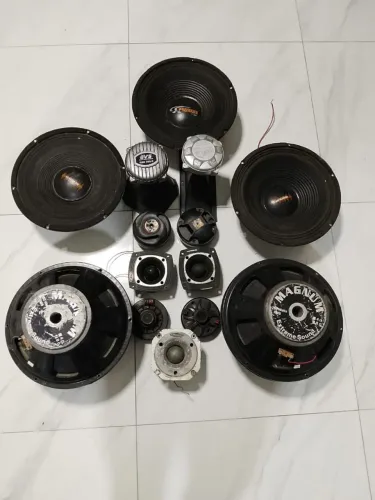Conjunto profissional de som automotivo leia a descrição