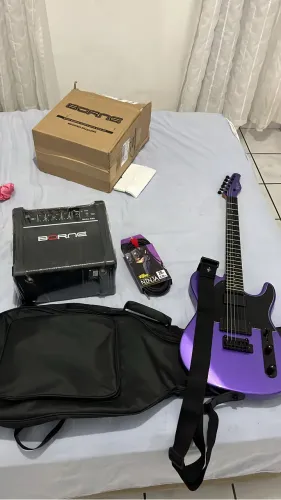 Guitarra, nova - roxa