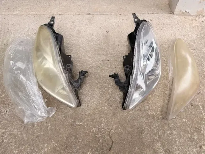 Par de Farois Originais + Lentes Novas - Nissan Versa 2012