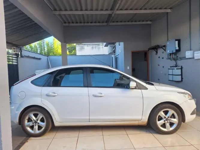 Ford Focus 2.0 16v/se/se Plus Flex 5P Aut. 2013