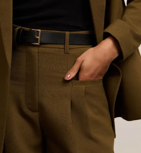 CALÇA DE ALFAIATARIA COM PREGAS