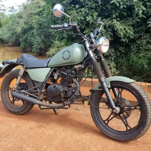 Suzuki Intruder 125 Custom Bobber - 2007 - Exclusiva