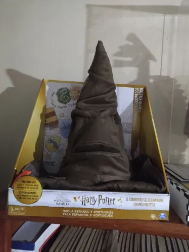 Chapéu Seletor Eletrônico Harry Potter