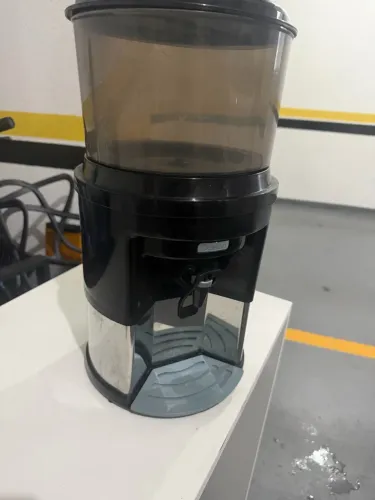 Bebedouro para água alcalina