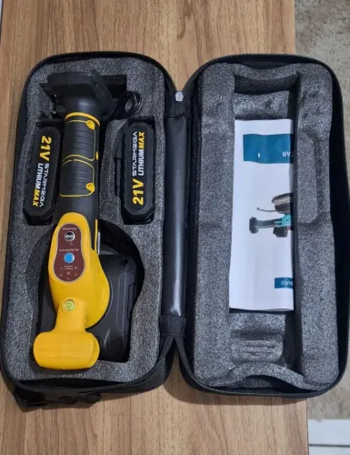 Máquina de sentar piso, mármore etc. Vibratória ela 21V ela