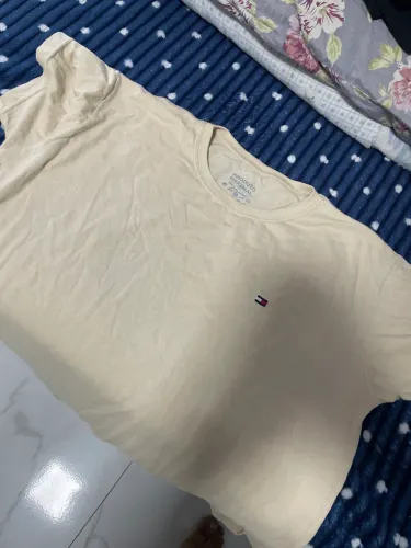 Camisa simples marrom