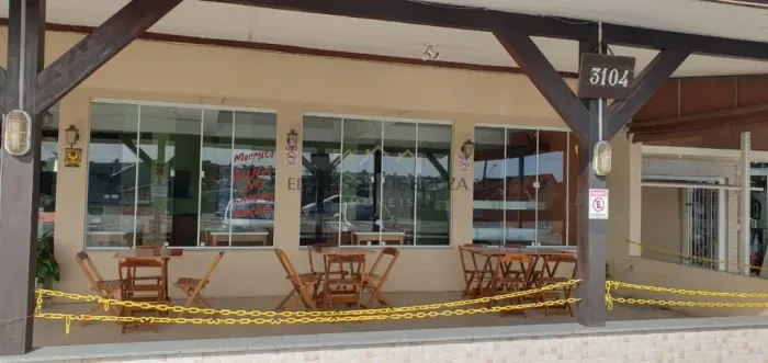Vende-se Ponto Comercial - Lanchonete e Restaurante