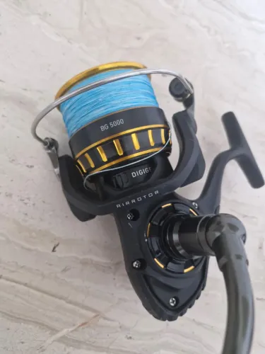 Molinete Daiwa BG 5000 7 Rolamentos