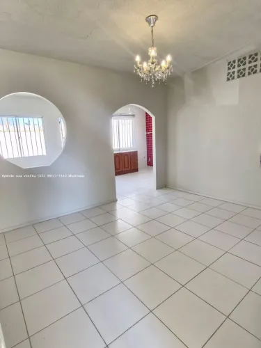Casa em Condomínio para Locação em Pelotas, Três Vendas, 2 dormitórios, 1 banheiro, 2 vaga