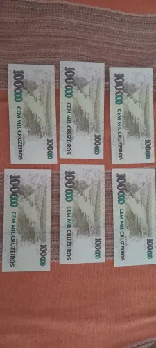 Lote de seis cédulas de cem mil cruzeiros