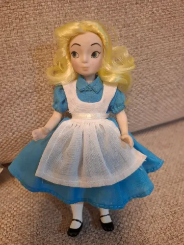 Boneca Alice Porcelana