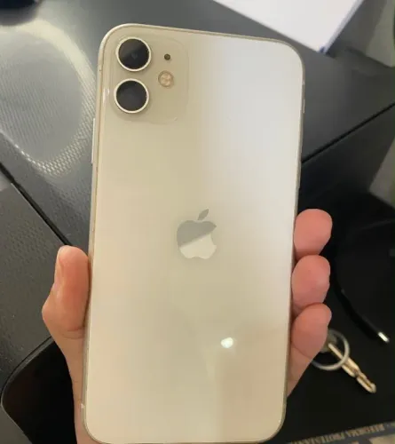 IPHONE 11 GB