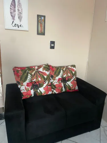 Sofá 2 e 3 lugares semi novo
