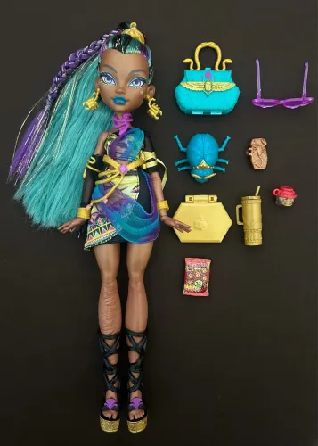 Nefera g3 Monster High