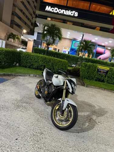 Vendo hornet 2012