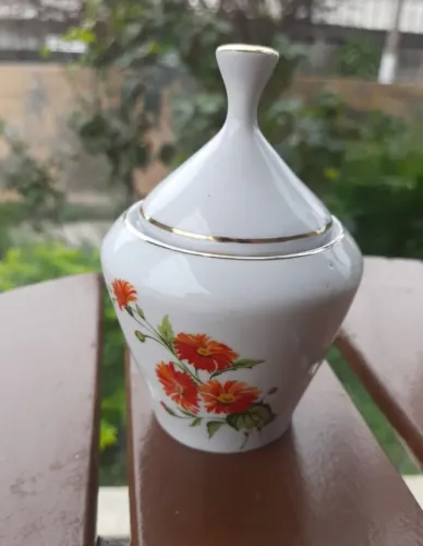 Açucareiro antigo em porcelana Pozzani louça antiga