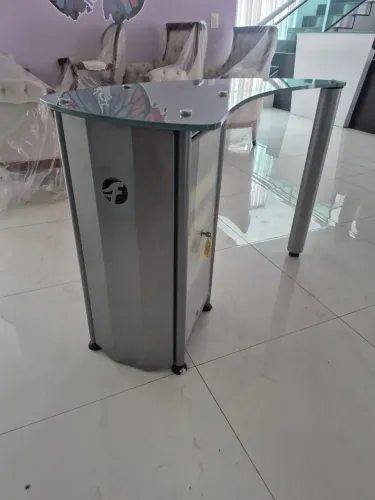 Mesa de Manicure Ferrante