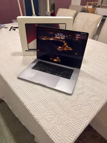 MacBook M1 PRO 16,2? - top da linha