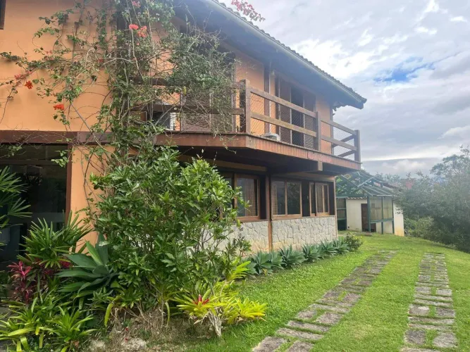 Casa à venda e locação, Araras, Petrópolis, RJ