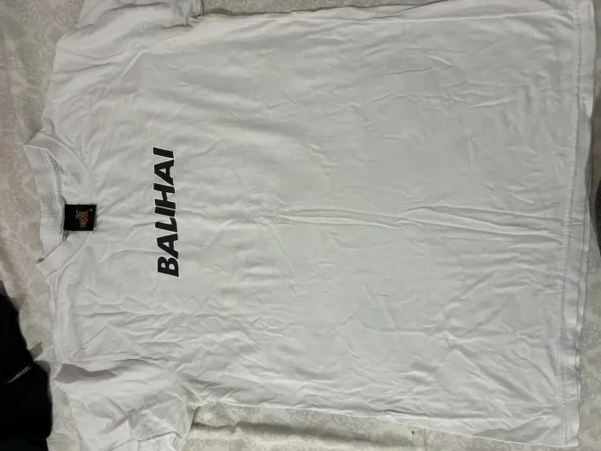 2 camisetas balihai P
