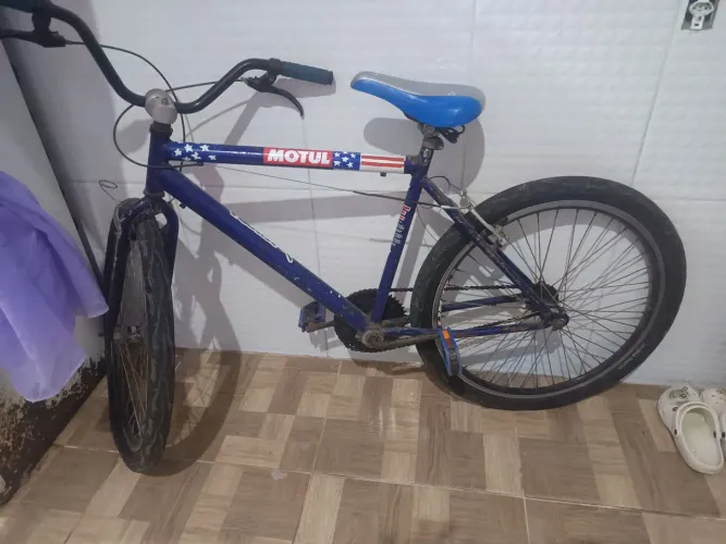 Vende-se bicicleta