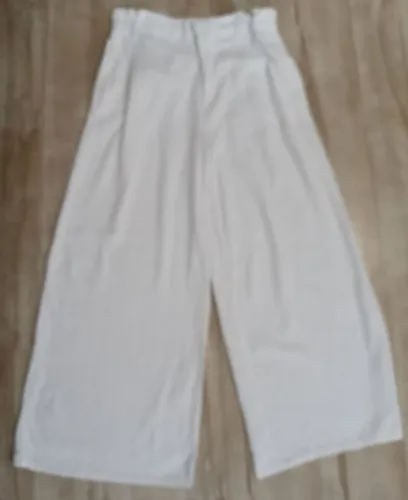 Pantalona branca linho n. 42