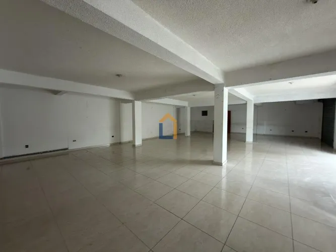 Sala terrea para locação com 170m²