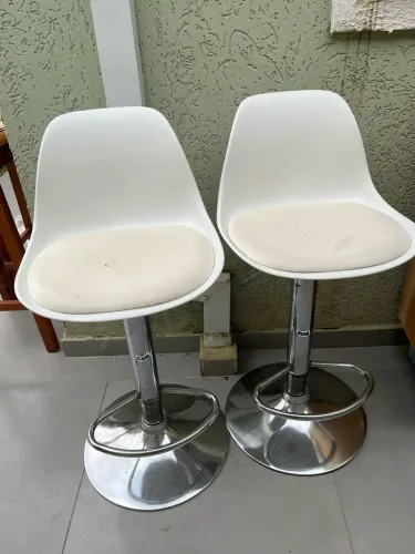 Banqueta de couro