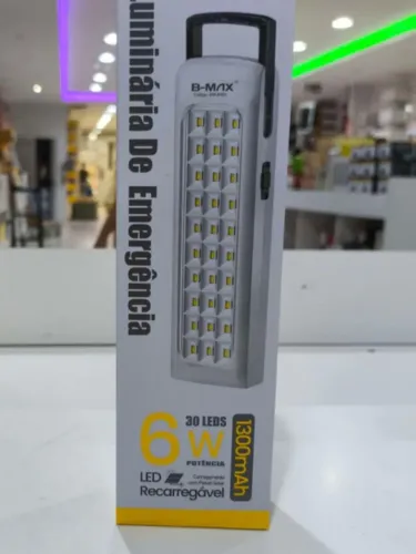 Luminária De Emergência Solar Recarregável 30 Led 6w 1300mah