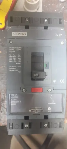 Disjuntor Din Tripolar 200A 3VT2725-2 Siemens