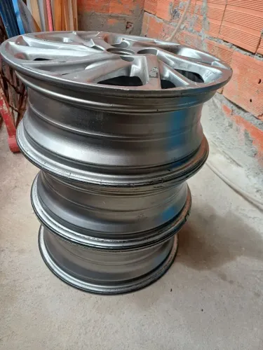 Vendo rodas liga leve Toyota Yaris modelo XS 