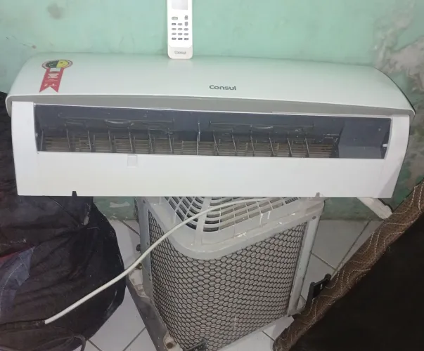 Vende-se ar-condicionado consul