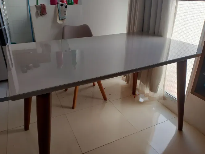 Mesa de tampão de vidro 6 lugares 