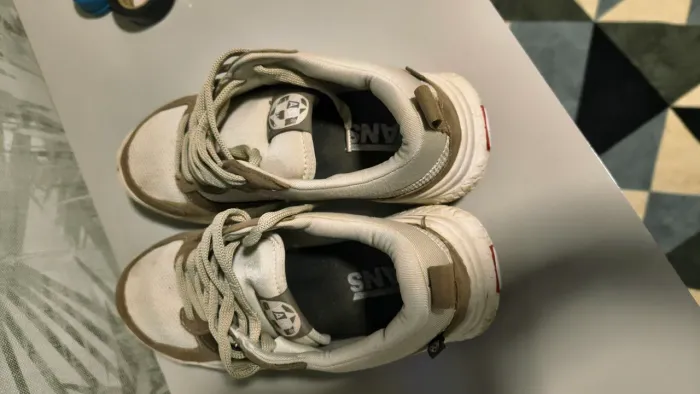 Tênis Vans - Estilo e Conforto 
