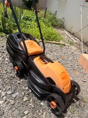 Cortador de Grama elétrico Black Decker