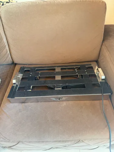 Pedalboard CFD 30x60 com LED, Tomadas e Bag