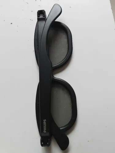 Óculos 3D Philips 3 unidades por 200 ou 100 cada