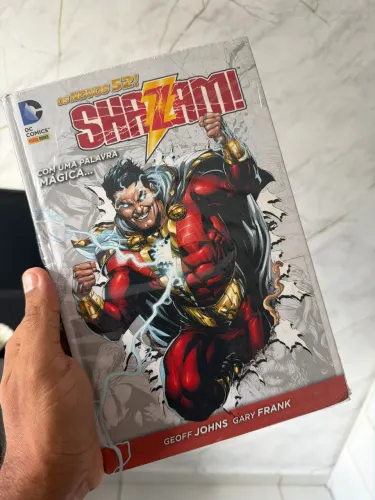 Shazam! Com uma palavra mágica?